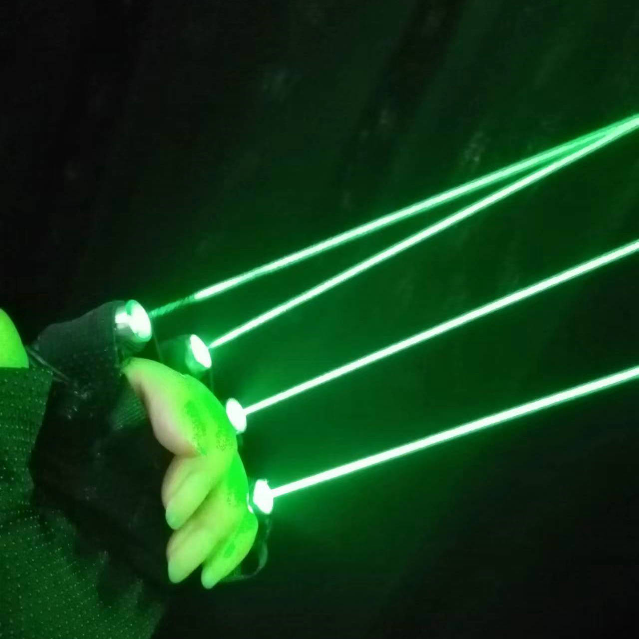 Guanti laser verdi Modulo lase - Event Party Dj recensione e prezzo